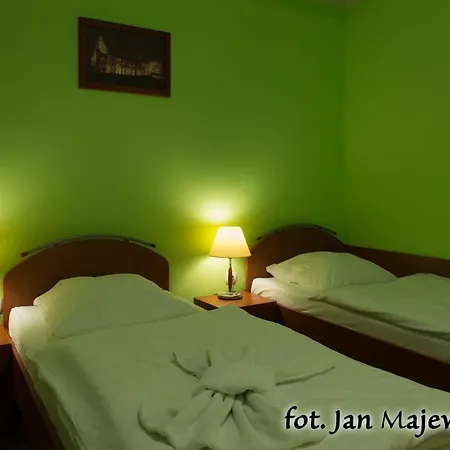 Majewski & Hotell Malbork