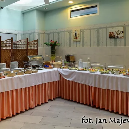 Majewski & Hotell Malbork