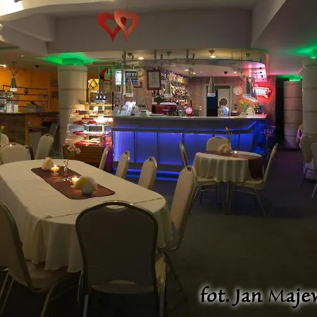 Majewski & Hotell Malbork